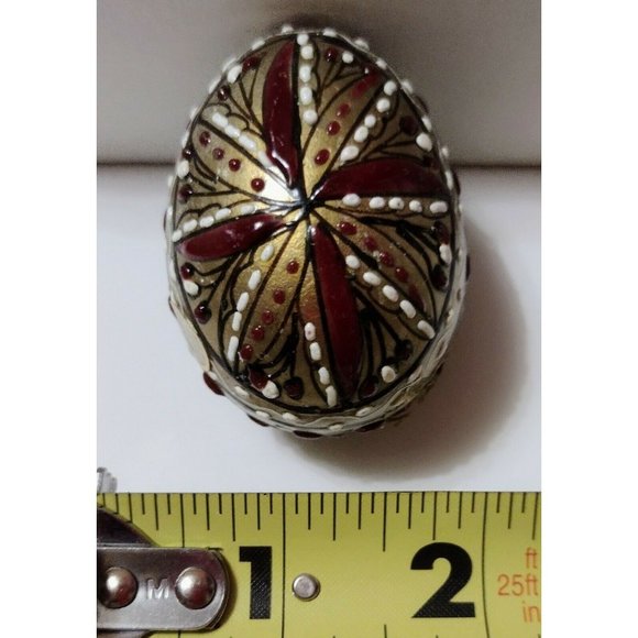Romanian Pysanky Hand Painted Real Easter Egg Gold Base Beautiful Red Pin Wheel - Picture 4 of 4